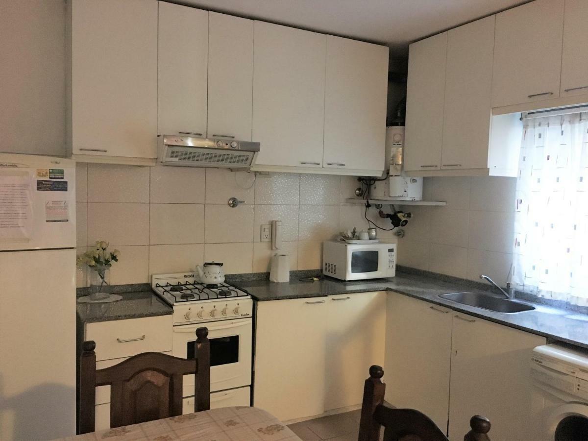 Complejo Kalifornia Apartment Pilar  Bagian luar foto